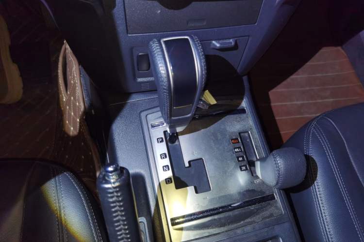 Used Mitsubishi Pajero 2016 3.0L Automatic Luxury Version China V Standard Gear Lever