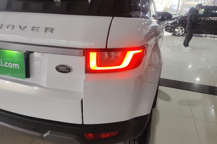 Used Land Rover Range Rover Evoque 2018 240 PS SE Smart Brilliance Edition