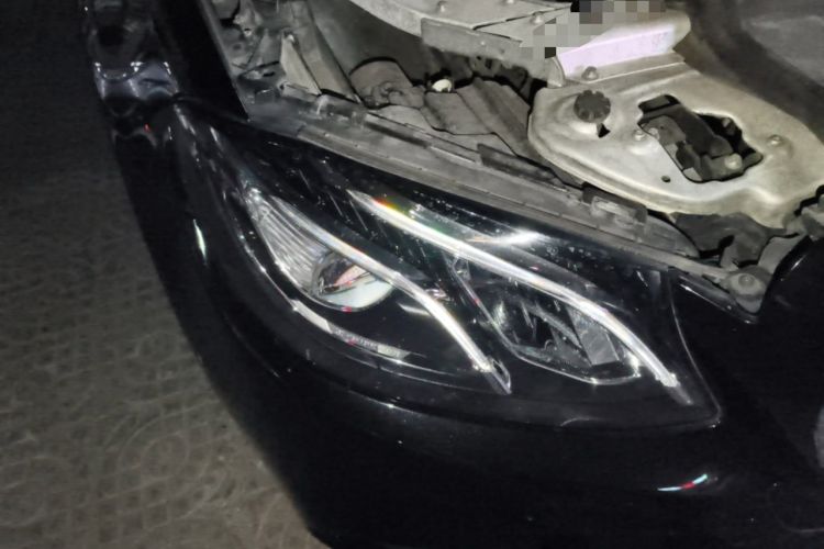 Used Mercedes-Benz E-Class 2018 Restyled E 300 L Sporty and Stylish Edition Right Front Headlight