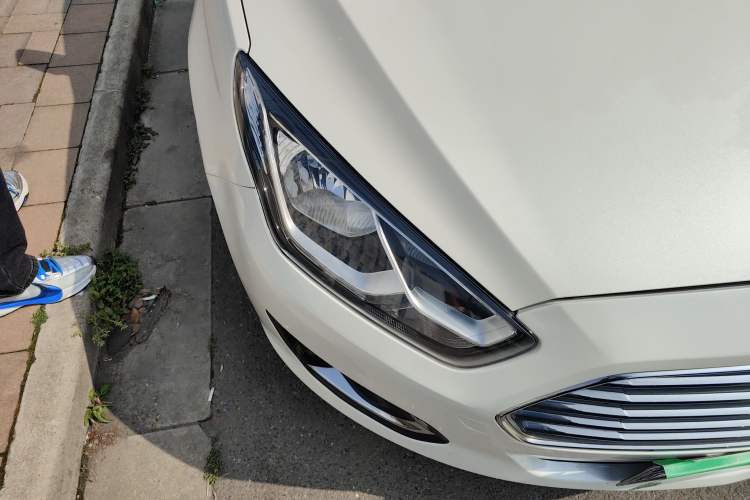 Used Ford Escort 2015 1.5L Automatic Fashion Model