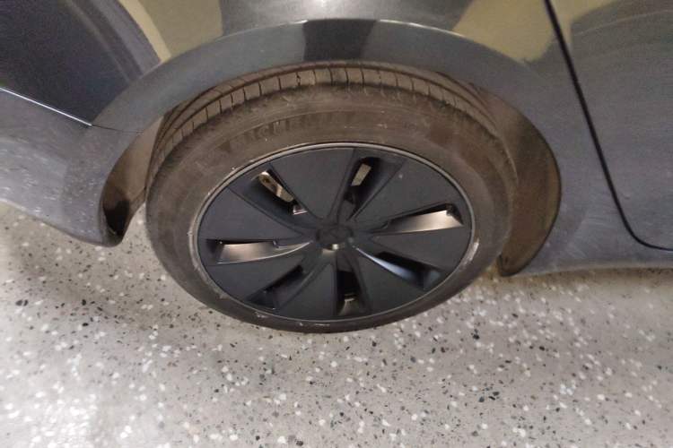 Used Tesla Model 3 2023 Rear-Wheel-Drive Version