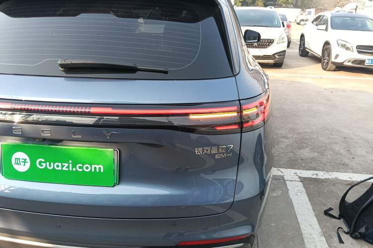 Used Geely Galaxy Galaxy Xingjian 7 EM-i 2025 120km Flagship Edition
