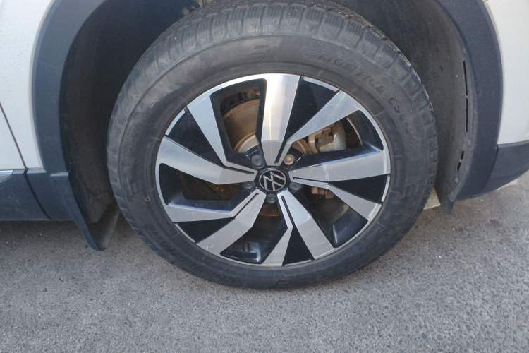 Used Volkswagen Tayron 2022 280TSI Two-Wheel Drive Luxury Smart Connectivity Version
