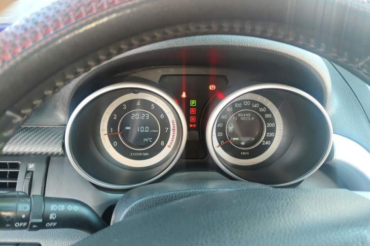 Used Bestune X80 2013 2.0L automatic luxury version
