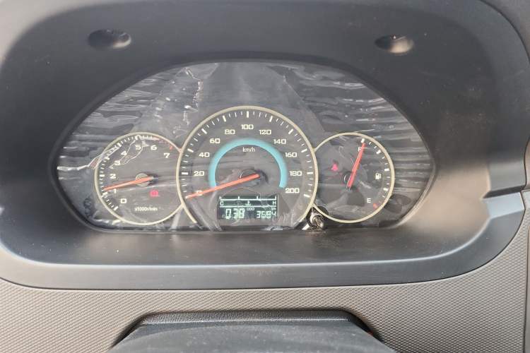 Used Wuling Rongguang New Truck 2023 1.5L Double-Cab Basic Version LAR Instrument Cluster