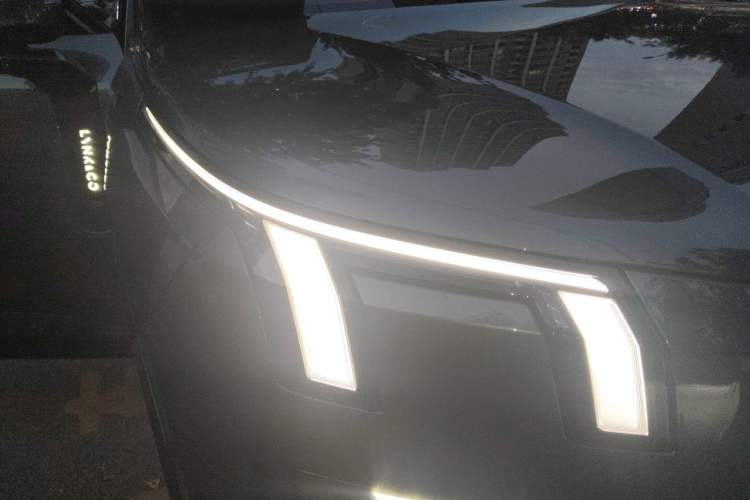 Used Lynk & Co 900 2025 2.0T Ultra