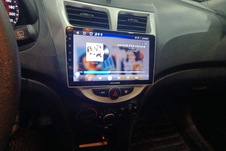 Used Hyundai Verna Ray 2014 1.4L Automatic GLX
