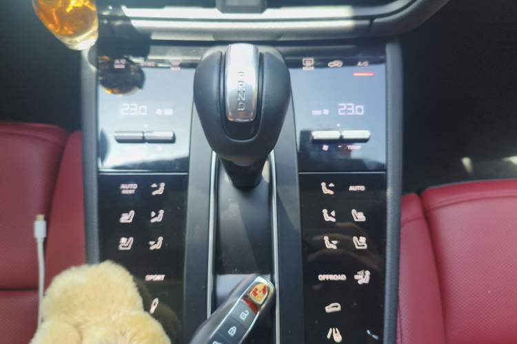 Used Porsche Macan 2023 Macan 2.0T Gear Lever