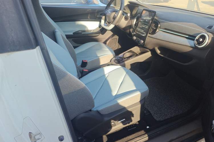 Used Chery Little Ant 2022 Sweet Pink Edition Full-Sugar Version 3-Cell Lithium 30kW 301km
