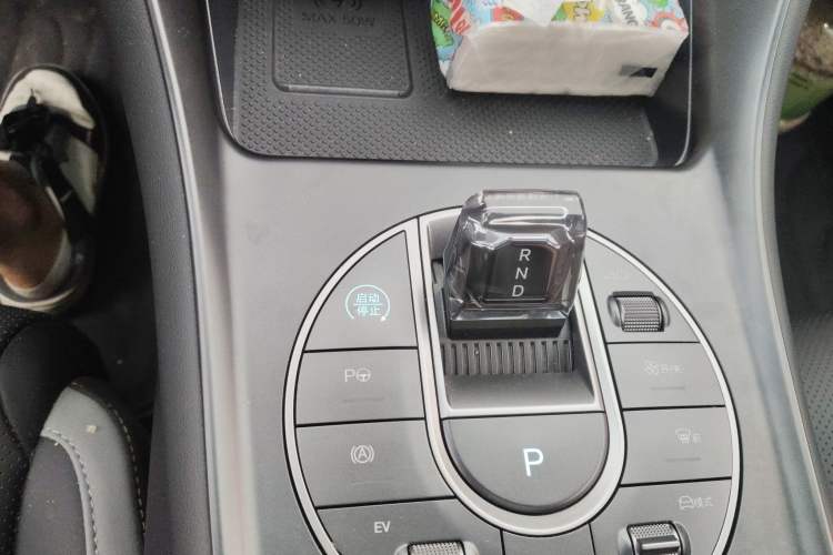 Used BYD Sealion 05 DM-i 2025 DM-i Smart Drive 115KM Prestige Model Gear Lever