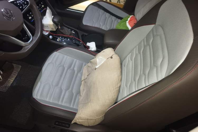 Used Volkswagen Tiguan L 2022 330TSI Automatic Two-Wheel Drive R-Line Flagship Edition Left Front Seat