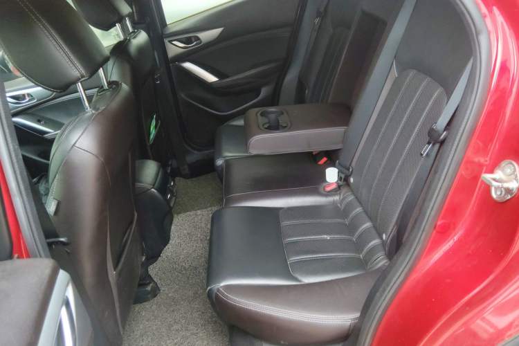 Used Mazda CX-4 2018 2.0L Automatic Two-Wheel Drive Blue Sky Premium Upgrade Version China V Standard
