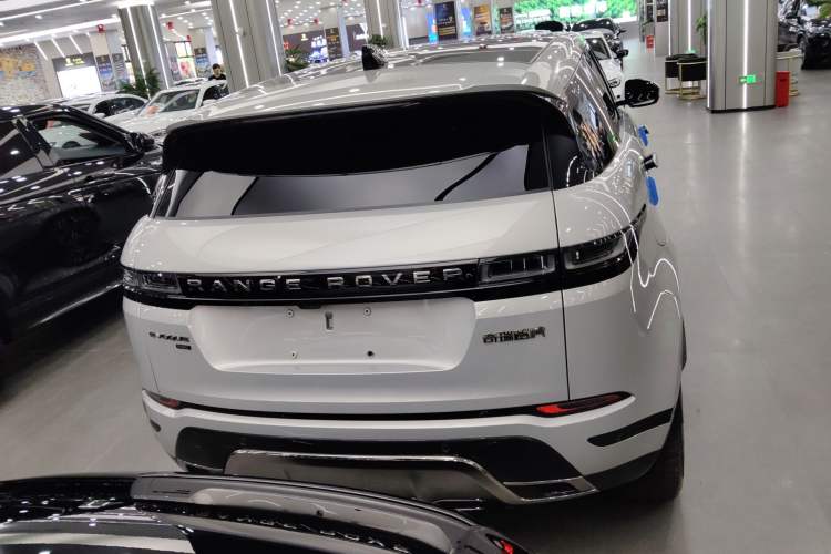 Used Land Rover Range Evoque 2023 Aurora L 249 PS Luxury Edition
