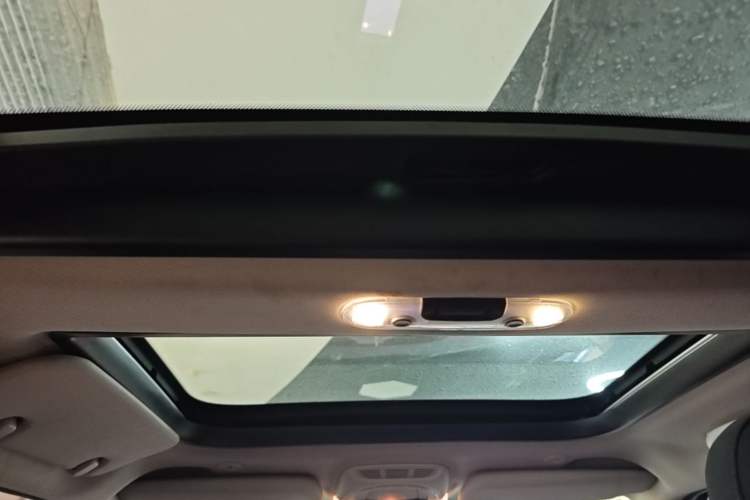 Used MINI 2015 1.5T COOPER Fun Five-Door Edition
