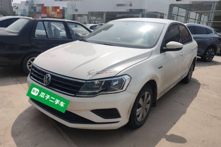 Used Volkswagen Jetta 2017 1.5L Manual Fashion Edition