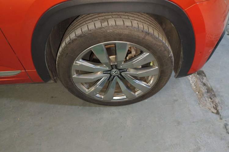 Used Volkswagen Teramont X 2019 530 V6 Four-Wheel Drive Prestige Flagship Edition Right Front Wheel Hub