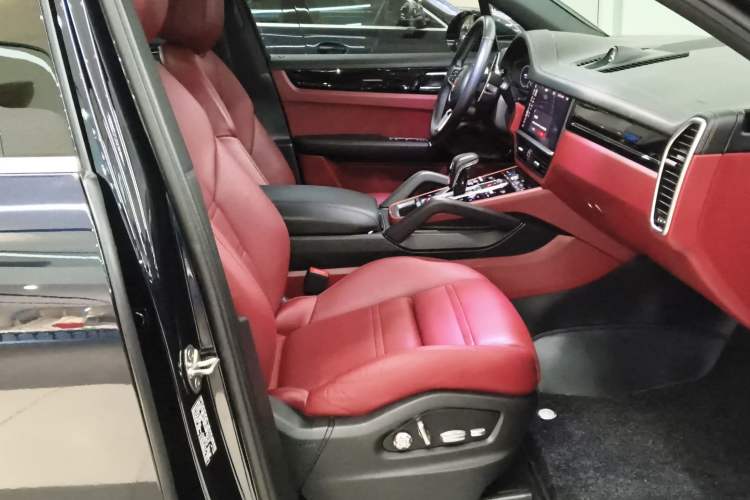 Used Porsche Cayenne E-Hybrid 2021 Cayenne E-Hybrid 2.0T