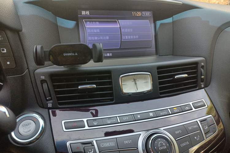 Used Infiniti Q70 2019 Q70L 2.0T Elite Plus Version Audio And AC Panel