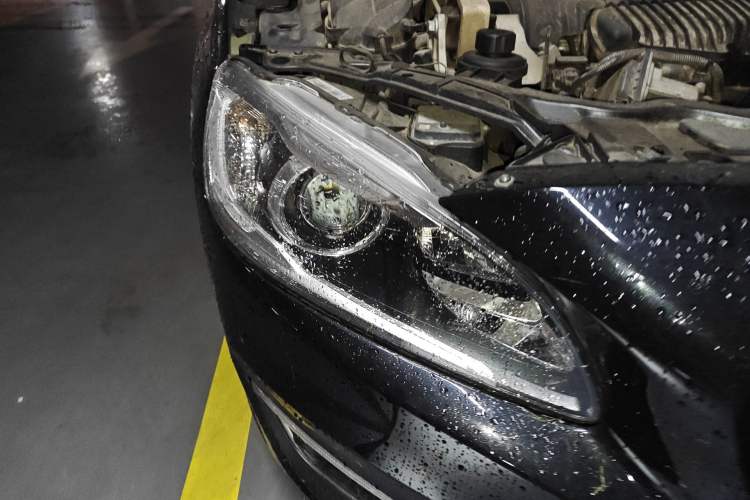 Used Volvo S60 2015 S60L 2.0T Zhiyuan Edition
