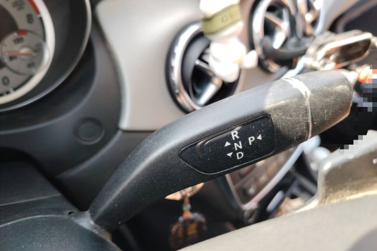 Used Mercedes-Benz GLA 2015 GLA 220 4MATIC Fashion Model
