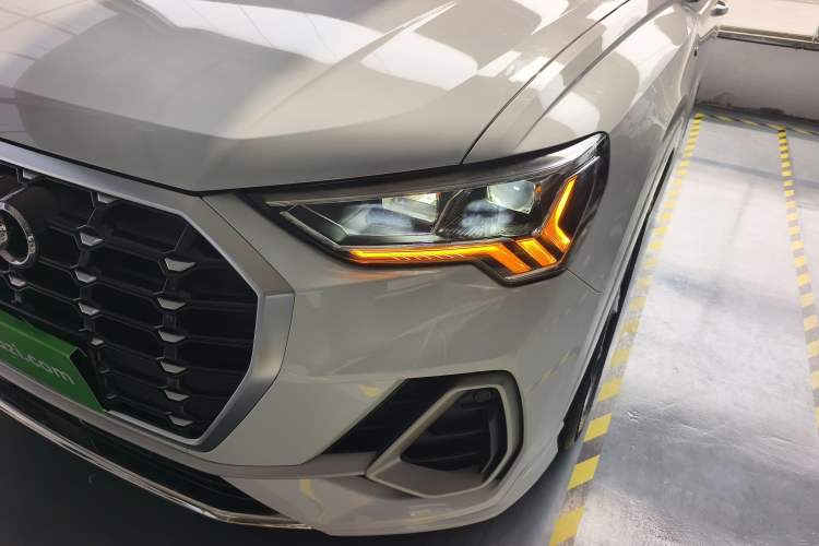 Used Audi Q3 2019 35 TFSI Fashion Dynamic Model