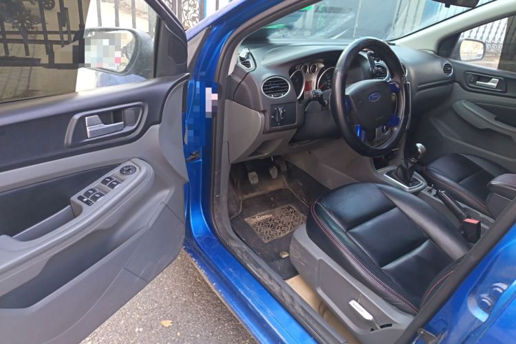 Used Ford Focus 2013 Hatchback Classic 1.8L Manual Base Model
