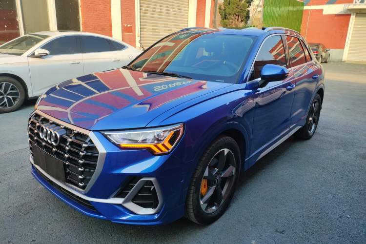 Used Audi Q3 2022 35 TFSI Fashion Dynamic Model