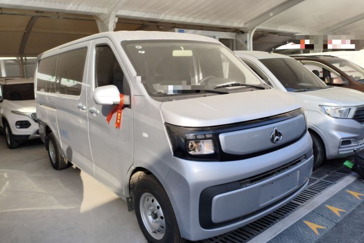 Used Chana Ruixing EM80 2025 Passenger Version Comfort Model 6 Seats 260 km Twin-Door Design 60 kW