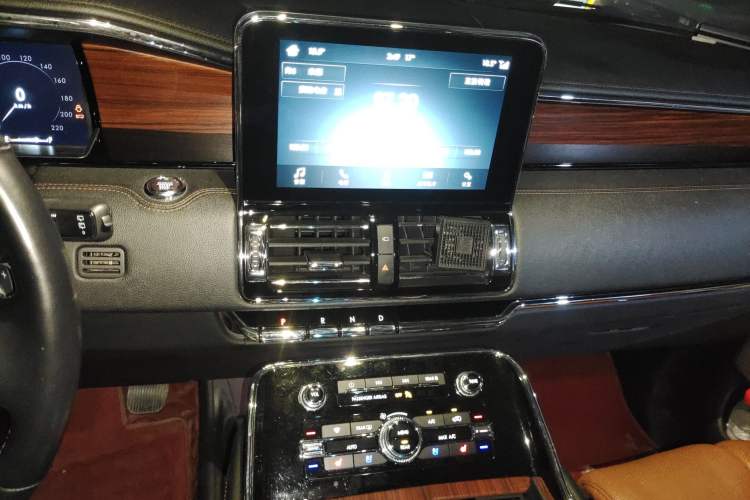 Used Lincoln Navigator 2019 3.5T Prestige Version China VI Standard
