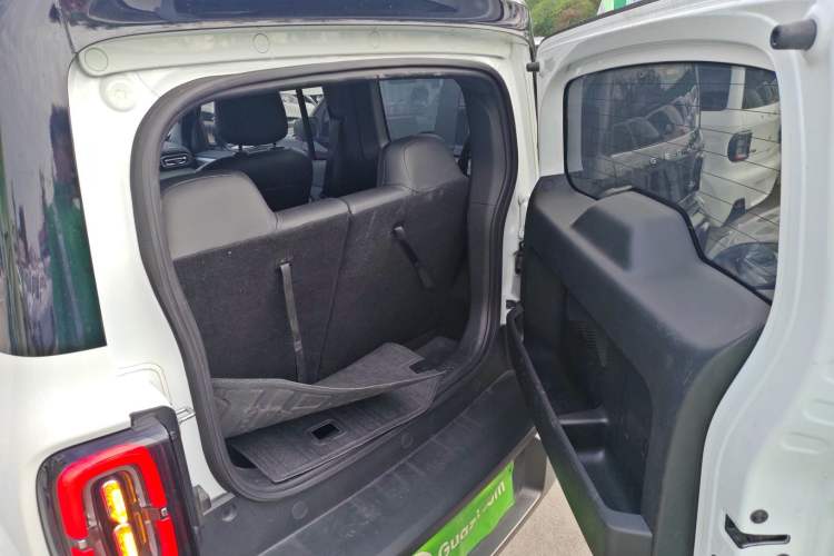 Used Baojun Spark 2023 Flagship Edition Trunk
