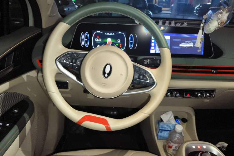 Used ORA Good Cat 2022 Morandi Edition 400km Standard Range Luxury Version Lithium Iron Phosphate
