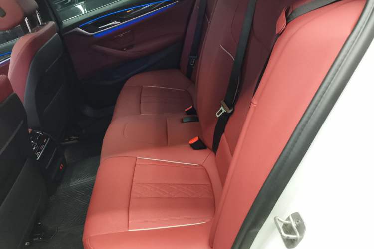 Used BMW 5 Series 2021 Facelifted 525Li M Sport Package
