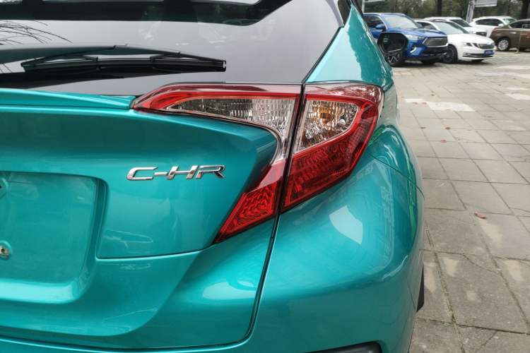 Used Toyota C-HR 2018 2.0L Leading Edition China VI
