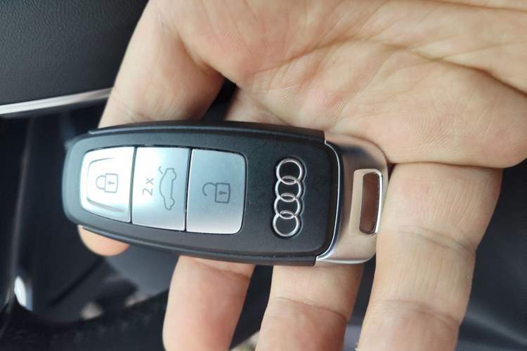 Used Audi A6L 2021 45 TFSI Prestige Elegant Edition Vehicle Key