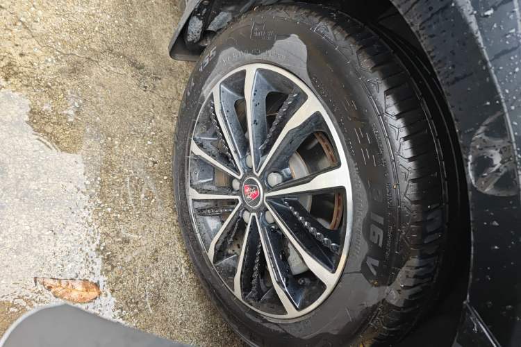 Used Roewe i5 2020 1.5L Automatic 4G Connect Luxury Flagship Edition