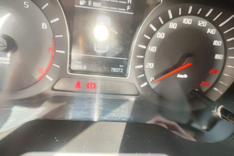 Used GAC Trumpchi GS4 2015 200T Manual Luxury Edition Odometer Close Up