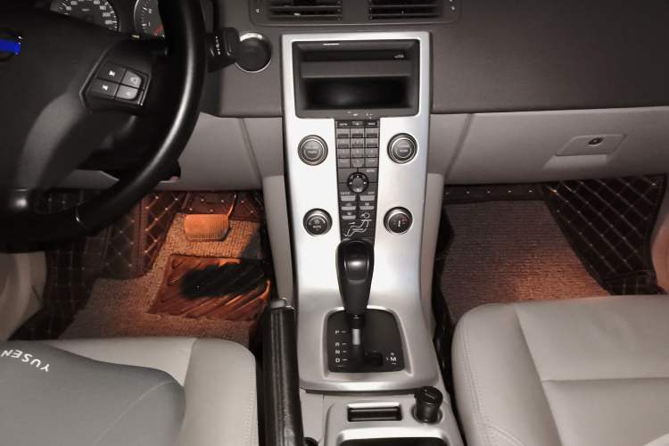 Used Volvo S40 2011 2.0L Automatic Zhiya Edition
