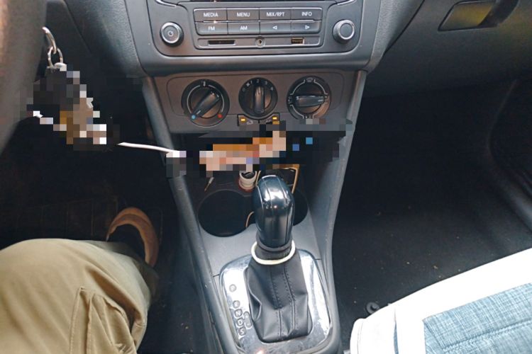 Used Volkswagen Polo 2011 1.6L Automatic ZhiShang Version Gear Lever