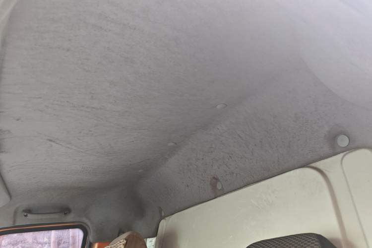 Used Dongfeng Yufeng EM26 2023 High-End Model 41.86 kWh CATL Headliner