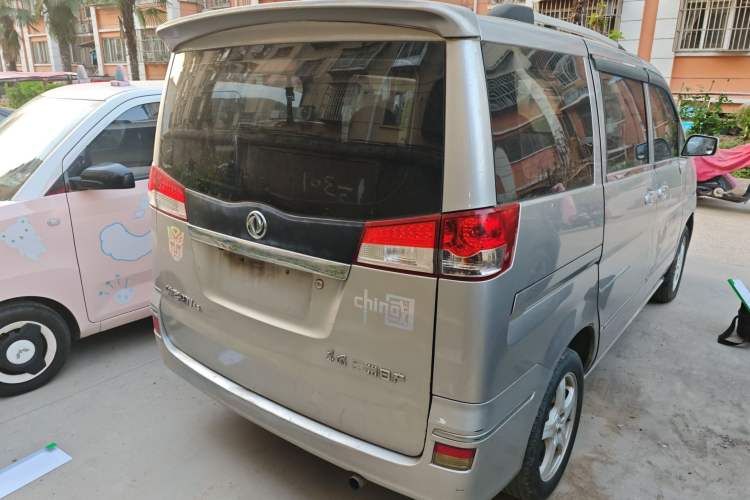 Used Dongfeng Shuaike 2011 1.5L Manual Comfort 7-Seater China IV Standard Rear Right 45 Deg