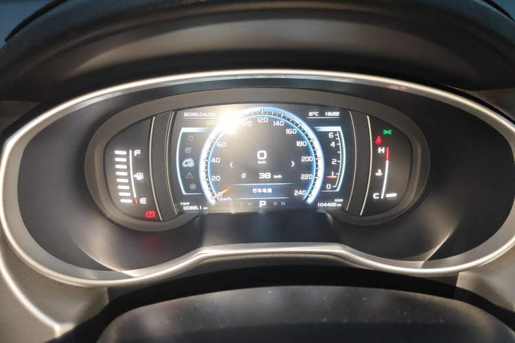 Used Geely Auto Emgrand X7 Sport 2016 1.8TD Automatic ZhiZun Version Instrument Cluster