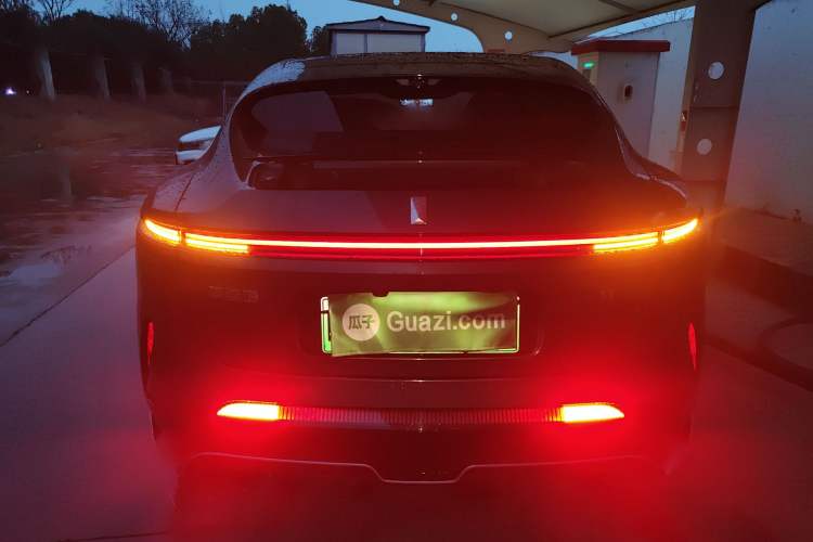 Used Avatr 11 2024 580 Three-Laser Four-Wheel Drive Luxury Edition
