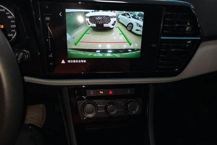 Used Jetta VS5 2023 280TSI Automatic Enjoyment Model Audio And AC Panel