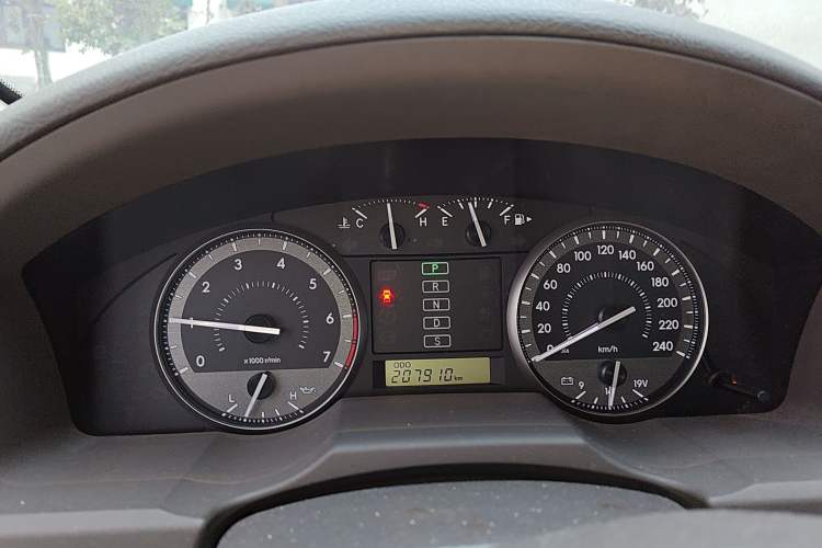 Used Toyota Land Cruiser 2012 4.0L Automatic VX Instrument Cluster