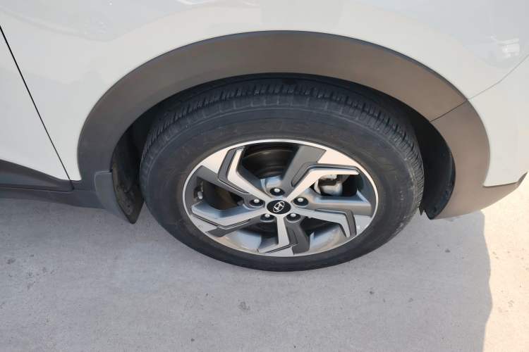 Used Hyundai ix25 2017 1.6L Automatic Smart Version Right Front Wheel Hub