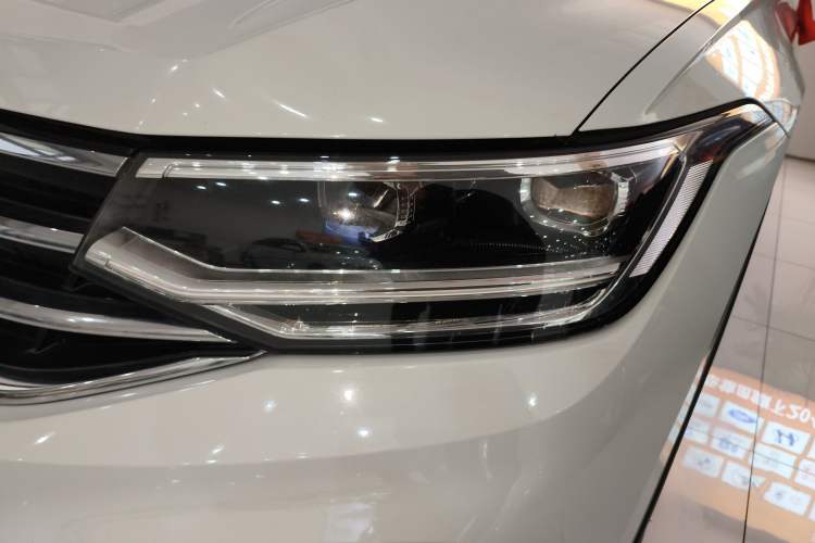 Used Volkswagen Tiguan L 2024 300TSI Automatic Two-Wheel Drive Smart Edition
