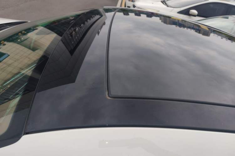 Used Volkswagen Lamando 2019 230TSI DSG Fashion Edition China VI Roof