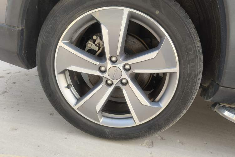 Used Geely Auto Haoyue L 2023 2.0T DCT Flagship Version
