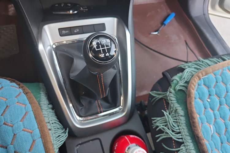 Used Roewe RX3 2021 PRO 1.6L Manual Flagship Model
