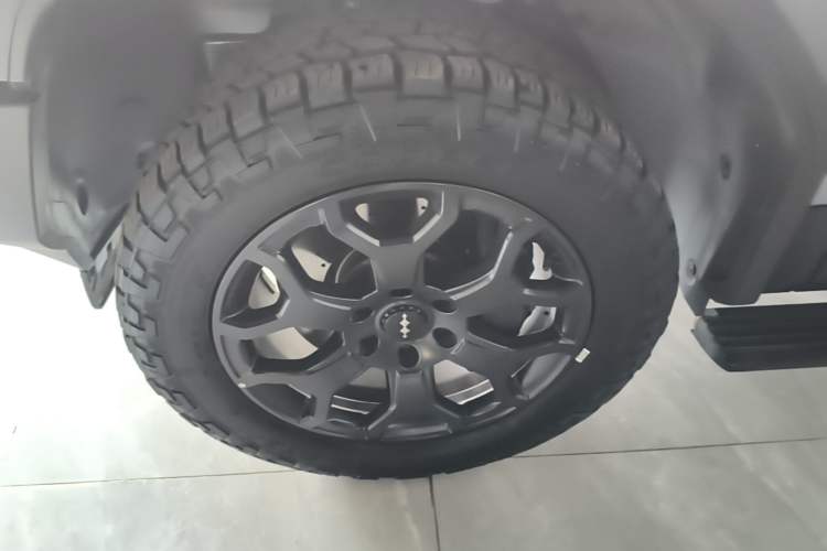 Used Formula Leopard 5 2023 Cloud Ride Flagship Edition Left Front Wheel Hub